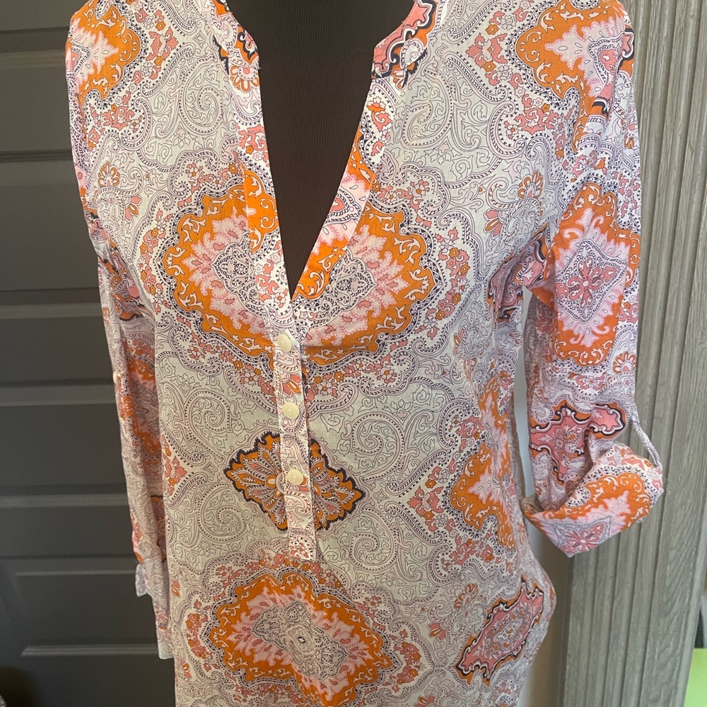 Fun and playful lightweight blouse. “Cruise Season Anyone?” 100% cotton Size M